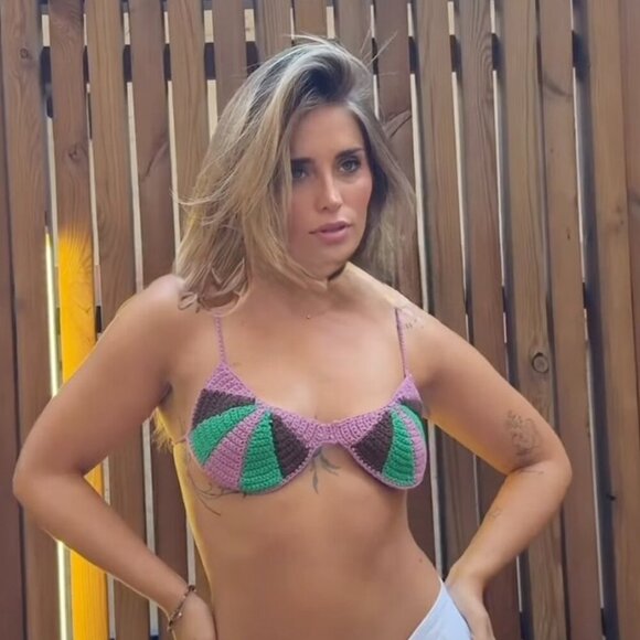 Zara Crochet Seashell  Bralette Purple Green BLOGGER FAV Size Small NWT - Picture 3 of 13